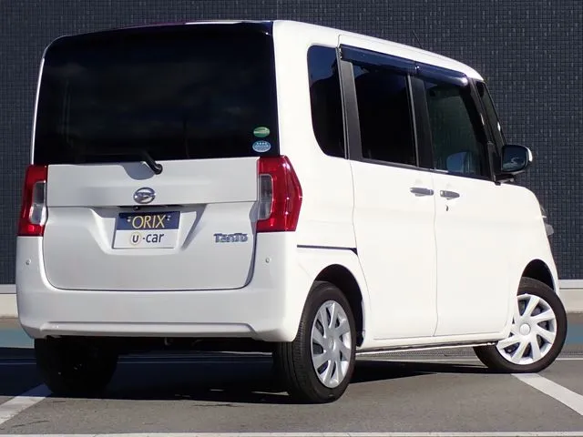 タント（ダイハツ）の車両写真