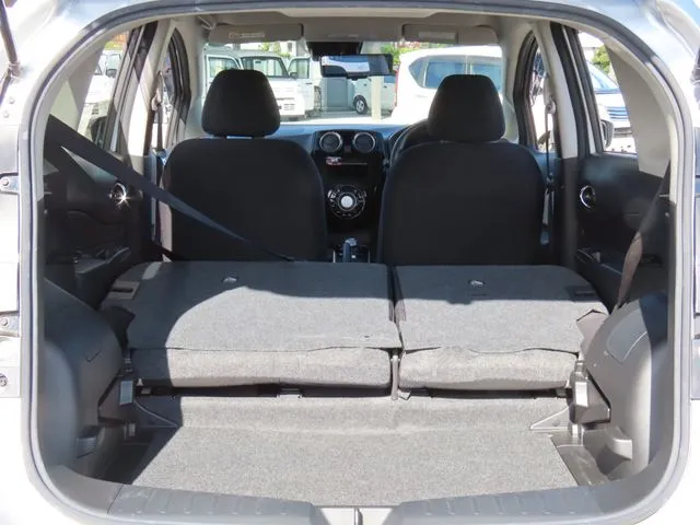 ノート（ニッサン）の車両写真