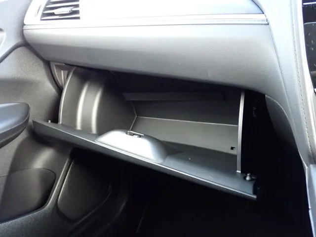 ホンダ　シャトル　ハイブリッド