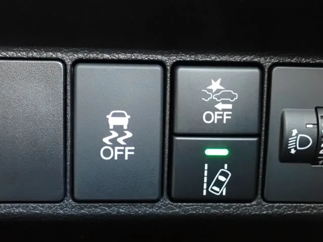 ホンダ　シャトル　ハイブリッド