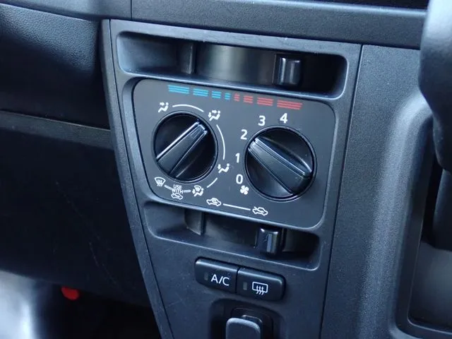 ハイゼットカーゴ（ダイハツ）の車両写真