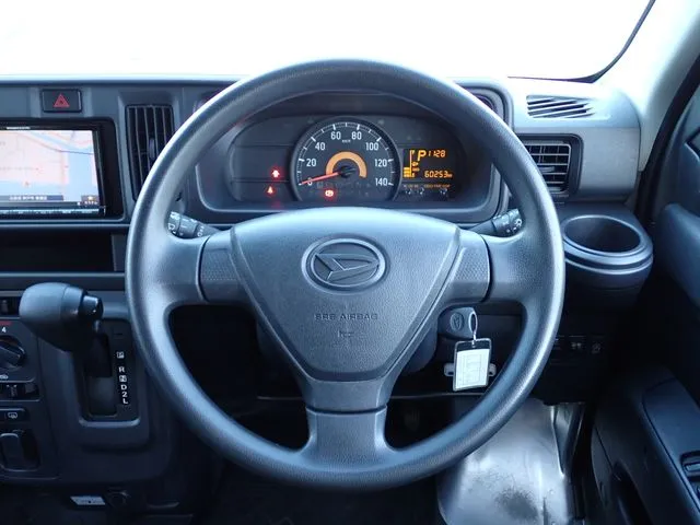 ハイゼットカーゴ（ダイハツ）の車両写真