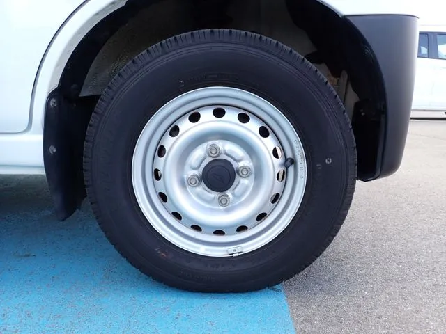 ハイゼットカーゴ（ダイハツ）の車両写真