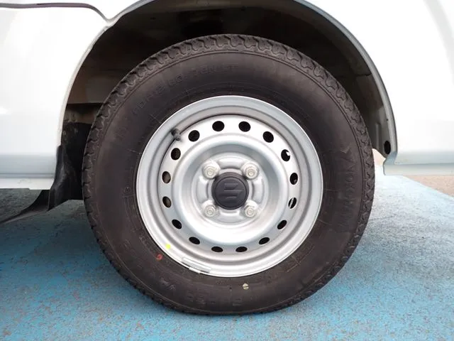 スズキ　キャリイトラック　４ＷＤ