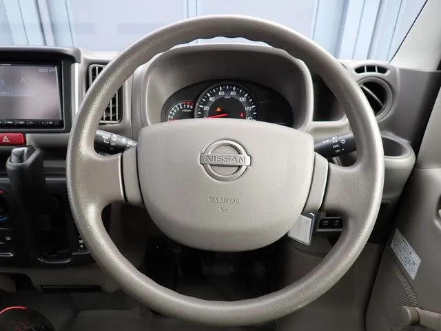 ＮＶ１００クリッパー（ニッサン）の車両写真