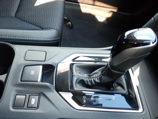 インプレッサスポーツ（スバル）の車両写真