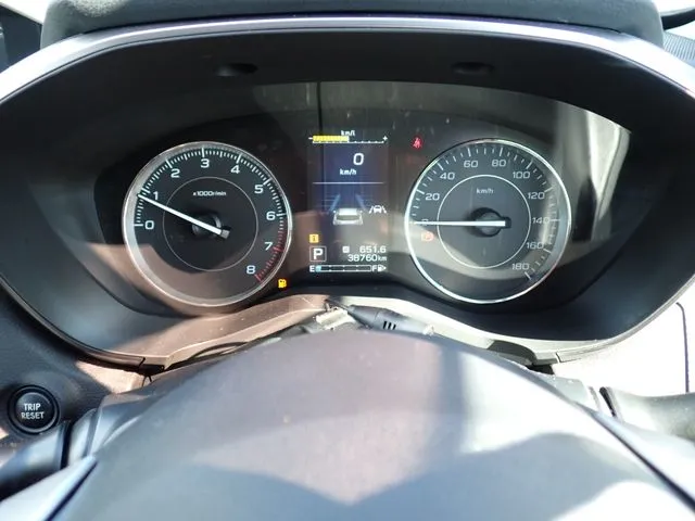 インプレッサスポーツ（スバル）の車両写真