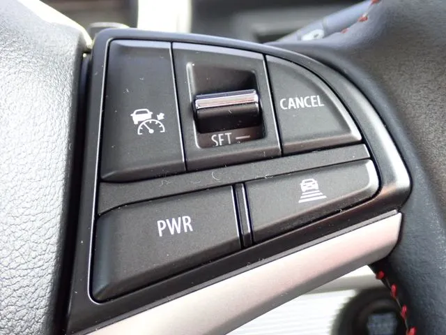 スペーシア　カスタム（スズキ）の車両写真