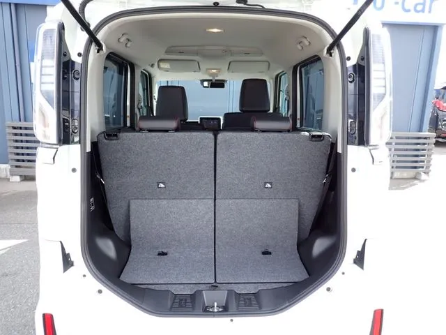 スペーシア　カスタム（スズキ）の車両写真