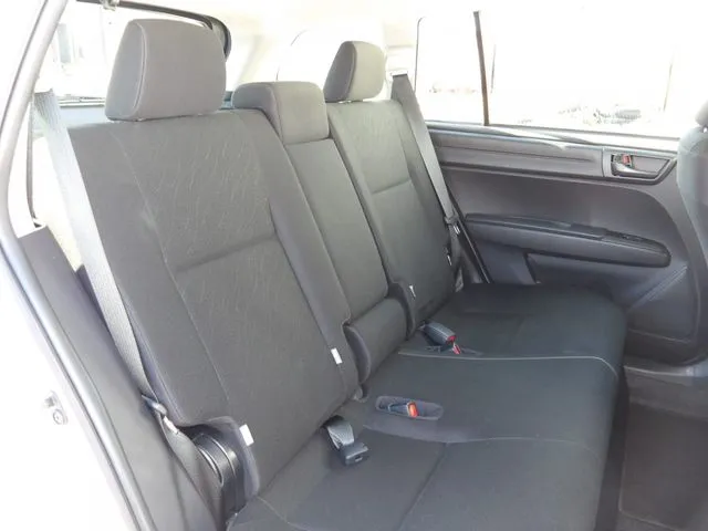 トヨタ　カローラフィールダー　ハイブリッド