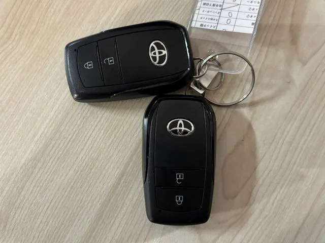 アクア（トヨタ）の車両写真