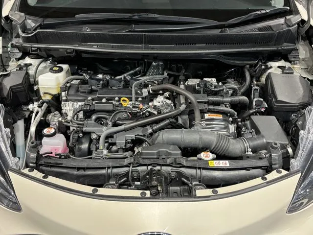 アクア（トヨタ）の車両写真