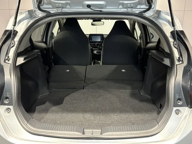 トヨタ　アクア