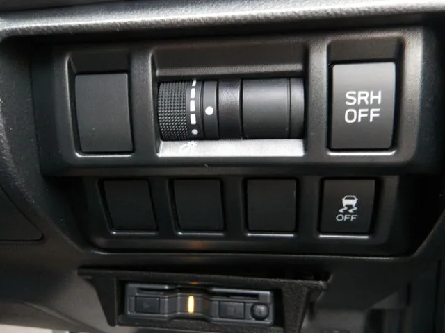 スバル　ＳＵＢＡＲＵ　ＸＶ　ハイブリッド