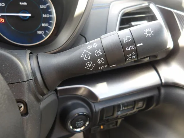 スバル　ＳＵＢＡＲＵ　ＸＶ　ハイブリッド