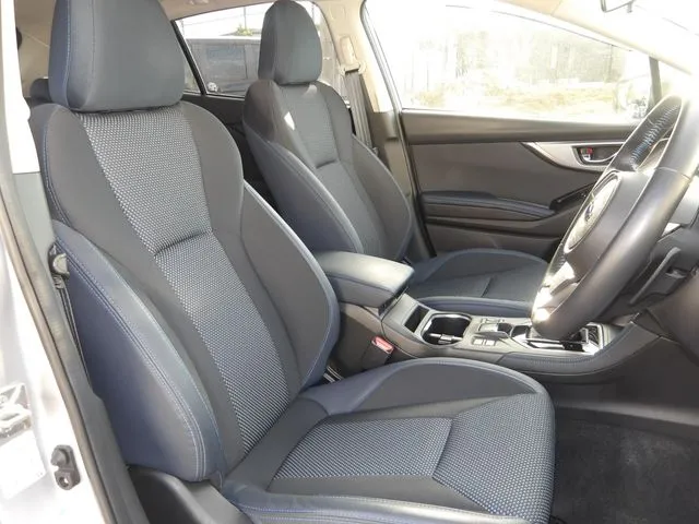 スバル　ＳＵＢＡＲＵ　ＸＶ　ハイブリッド