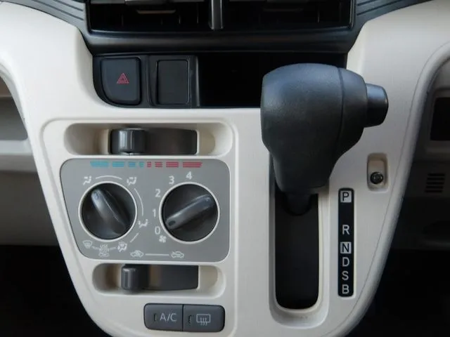 ダイハツ ムーヴ