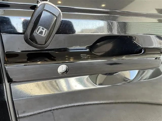 ホンダ　ステップワゴン　ｅ：ＨＥＶ　スパーダ