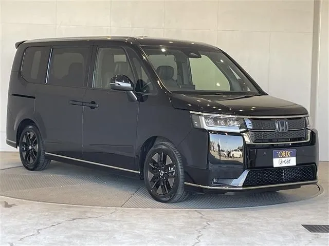 ホンダ　ステップワゴン　ｅ：ＨＥＶ　スパーダ