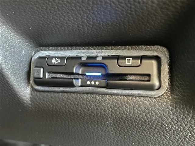 ホンダ　ステップワゴン　ｅ：ＨＥＶ　スパーダ