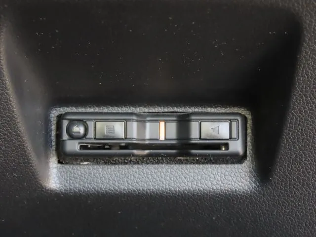 ホンダ　シャトル　ハイブリッド