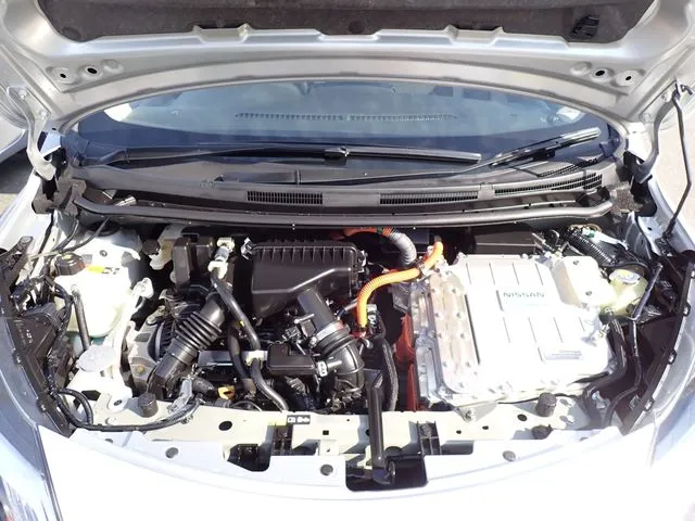 ニッサン　ノート