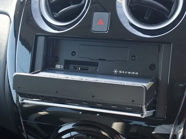 ニッサン　ノート