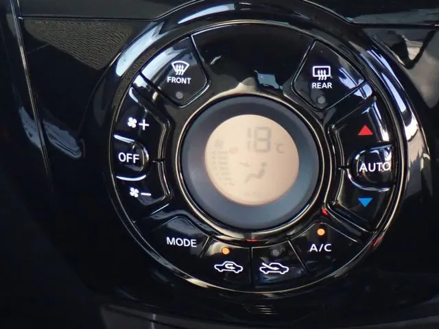 ニッサン　ノート