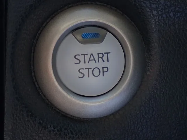 ニッサン　ノート