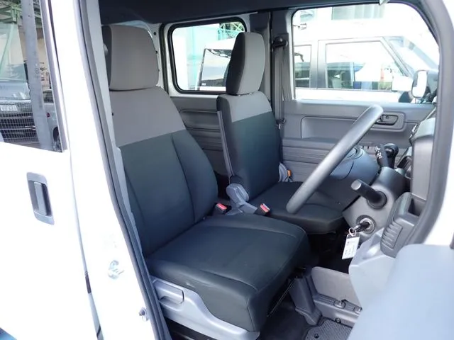 Ｎ－ＶＡＮ　４ＷＤ（ホンダ）の車両写真