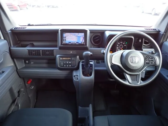 Ｎ－ＶＡＮ　４ＷＤ（ホンダ）の車両写真