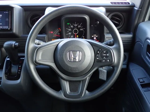 Ｎ－ＶＡＮ　４ＷＤ（ホンダ）の車両写真