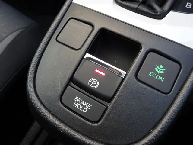 フィット e:HEV(ホンダ)の車両写真