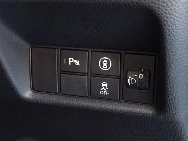 フィット e:HEV(ホンダ)の車両写真