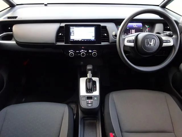 フィット e:HEV(ホンダ)の車両写真