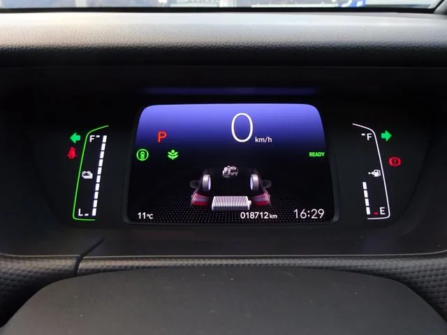 フィット e:HEV(ホンダ)の車両写真