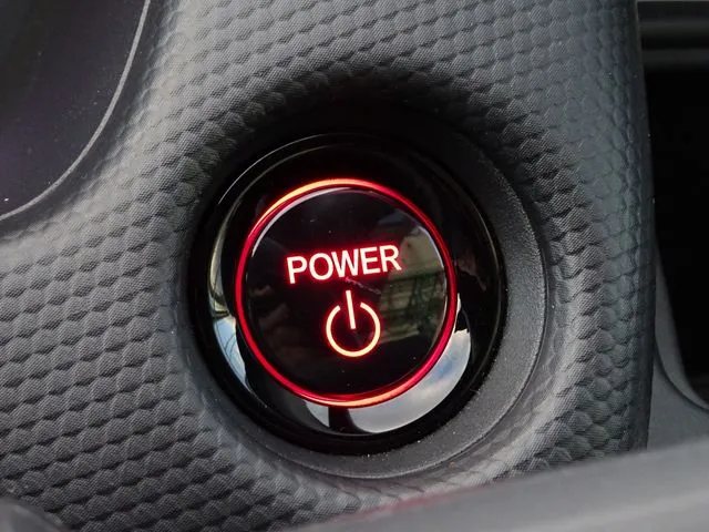 フィット e:HEV(ホンダ)の車両写真