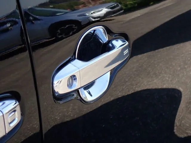 アルファード（トヨタ）の車両写真