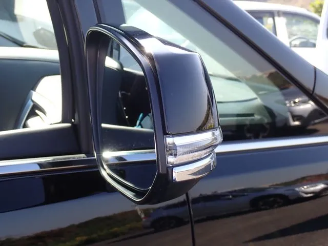 アルファード（トヨタ）の車両写真