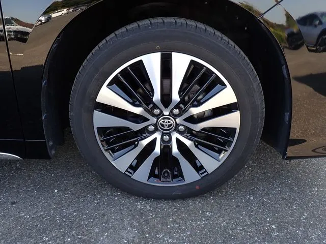 アルファード（トヨタ）の車両写真