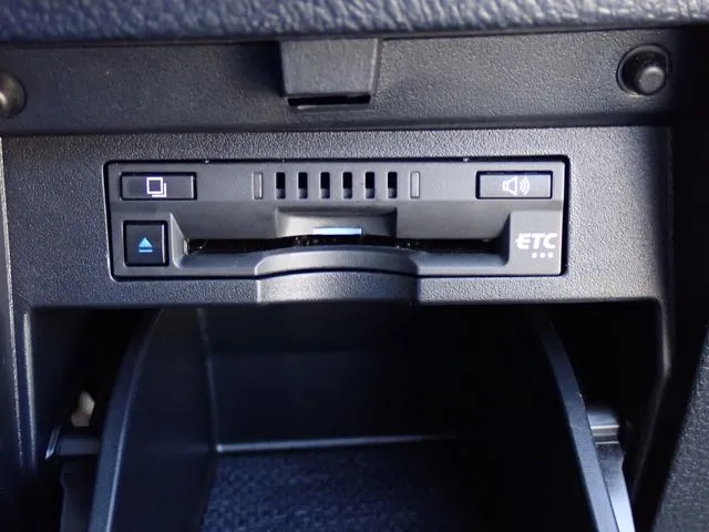 アルファード（トヨタ）の車両写真