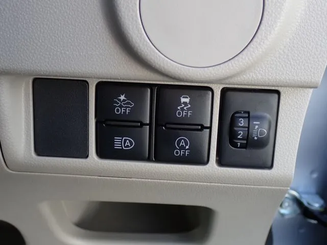 ムーヴ（ダイハツ）の車両写真