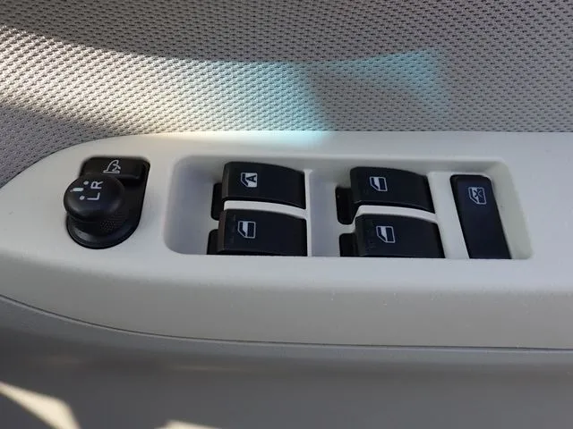 ムーヴ（ダイハツ）の車両写真