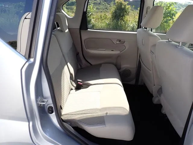 ムーヴ（ダイハツ）の車両写真