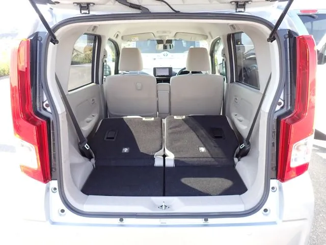 ムーヴ（ダイハツ）の車両写真