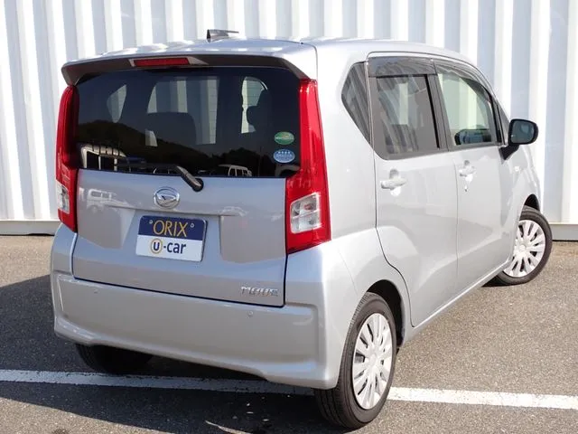 ムーヴ（ダイハツ）の車両写真