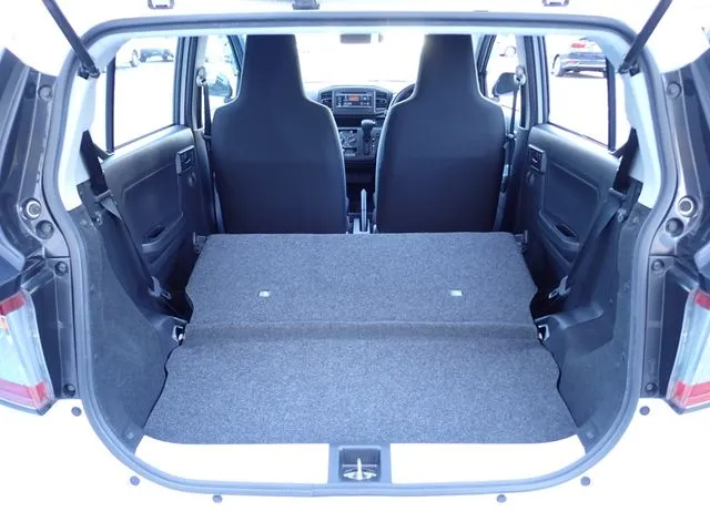 ミラ　イース（ダイハツ）の車両写真