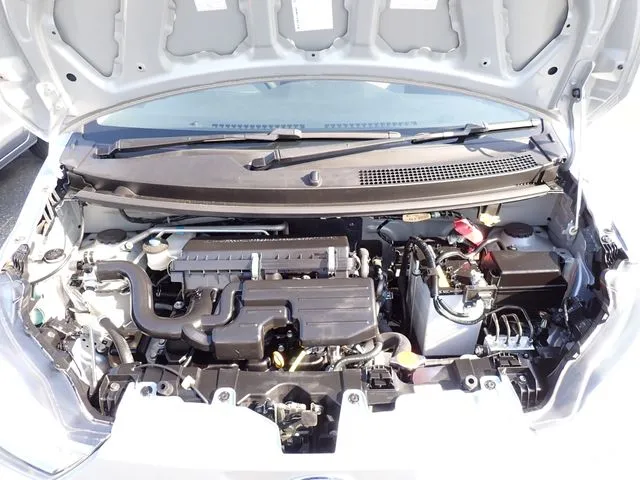 ダイハツ　ミラ　イース