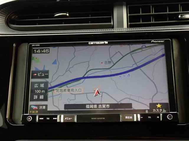 アクア（トヨタ）の車両写真