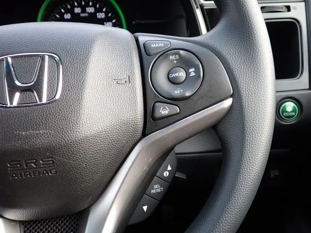 シャトル　ハイブリッド　４ＷＤ（ホンダ）の車両写真